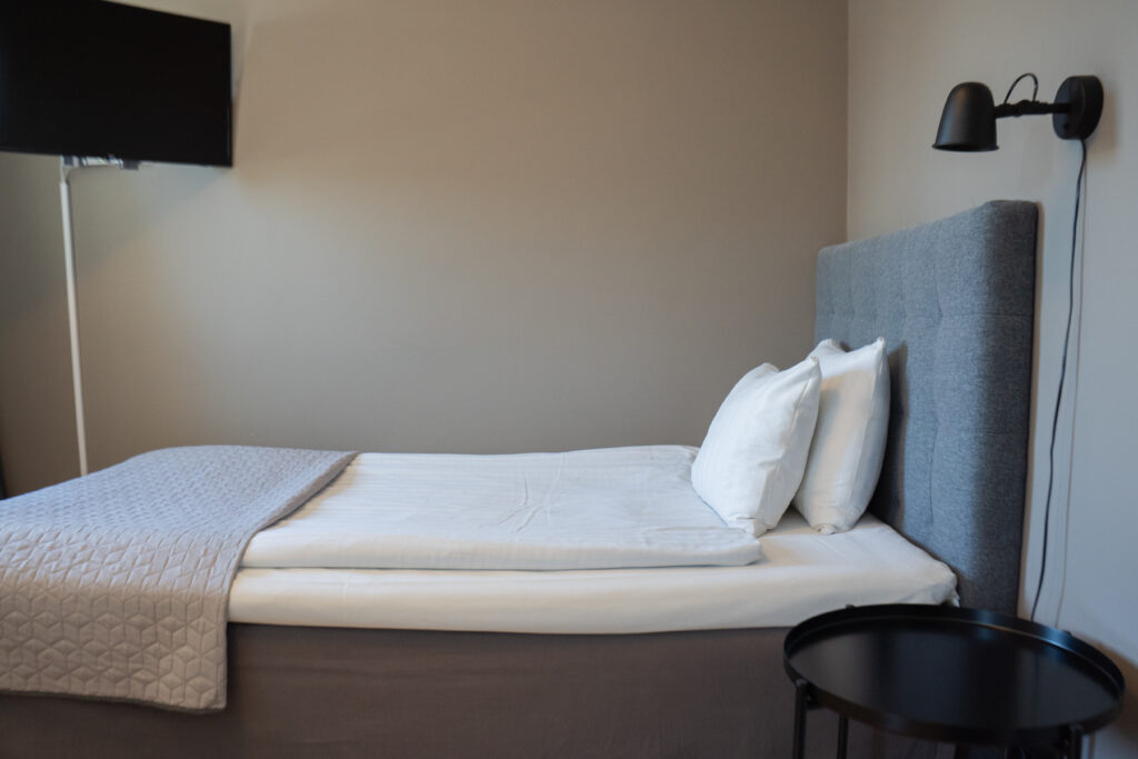 Prisvärt enkelrum på Hotell City Härnösand – Perfekt för affärsresenärer